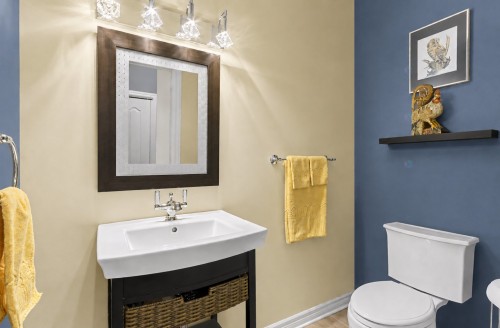 Powder room - 206-3000 Boul. De Boucherville, Saint-Bruno-De-Montarville, QC - Indoor Photo Showing Bathroom