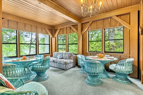 Sun Room - 100 Ch. Daly, Mayo, QC - Indoor