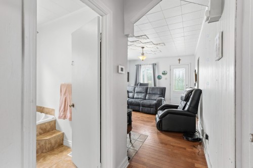 Corridor - 125 Rue Laroche, Salaberry-De-Valleyfield, QC - Indoor Photo Showing Other Room