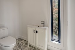 Powder room - 