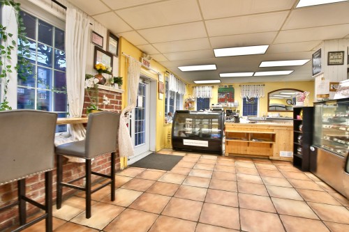 Autre - 7615 Ch. De Chambly, Longueuil (Saint-Hubert), QC - Indoor