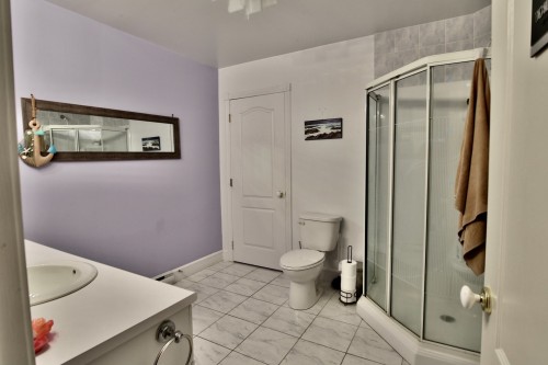 Salle de bains - 7617 Ch. De Chambly, Longueuil (Saint-Hubert), QC - Indoor Photo Showing Bathroom