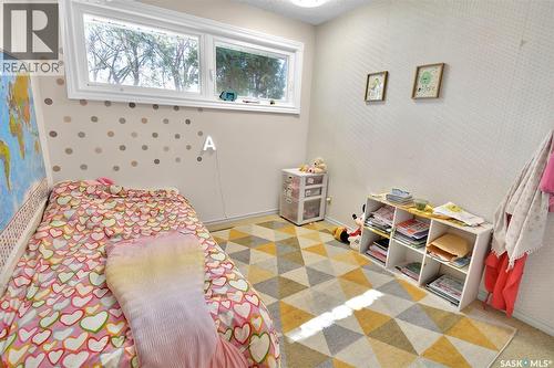 63 Spinks Drive, Saskatoon, SK - Indoor Photo Showing Bedroom