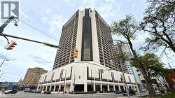 150 Park STREET West Unit# 2208 Windsor, ON N9A 7A2