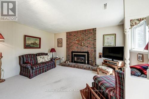 4356 Dublin Crescent, Burlington, ON - Indoor Photo Showing Living Room With Fireplace
