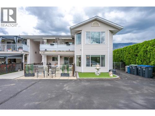 800 Merlot Avenue Unit# 2  Oliver, BC V0H 1T4