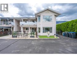 800 Merlot Avenue Unit# 2 Oliver, BC V0H 1T4