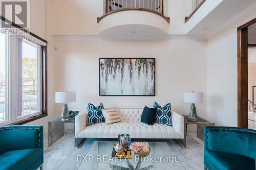 3257 Monica Drive, Mississauga, ON - Indoor Photo Showing Living Room
