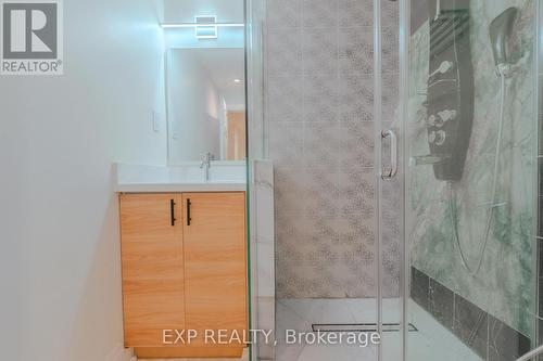 3257 Monica Drive, Mississauga, ON - Indoor Photo Showing Bathroom
