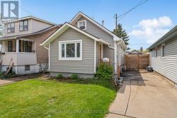 656 STEELE STREET Port Colborne (Main Street), ON L3K 4Y9