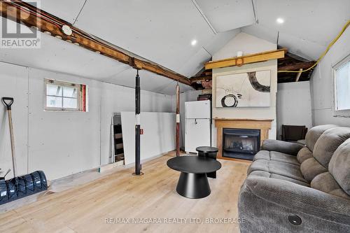 656 Steele Street, Port Colborne (Main Street), ON - Indoor With Fireplace