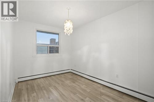 30 Summit Avenue Unit# 401, Hamilton, ON - Indoor Photo Showing Other Room