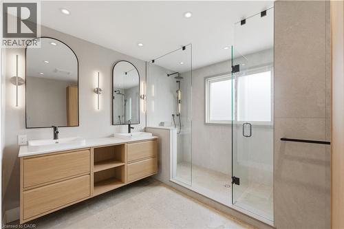 73 San Fernando Drive, Hamilton, ON - Indoor Photo Showing Bathroom