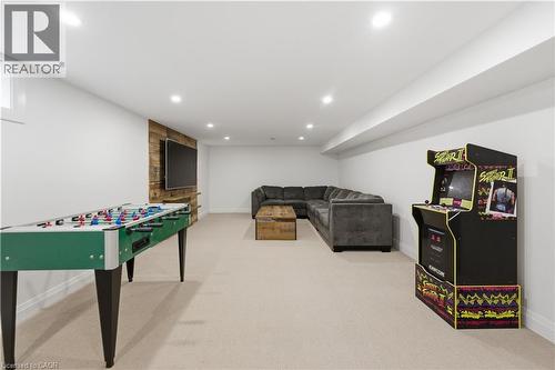 73 San Fernando Drive, Hamilton, ON - Indoor Photo Showing Other Room