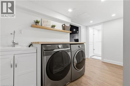 73 San Fernando Drive, Hamilton, ON - Indoor Photo Showing Laundry Room