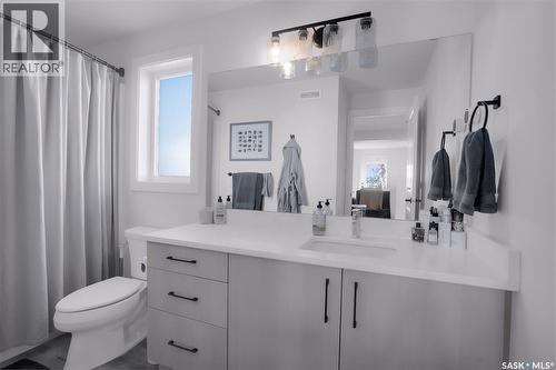 9 651 Dubois Crescent, Saskatoon, SK - Indoor Photo Showing Bathroom