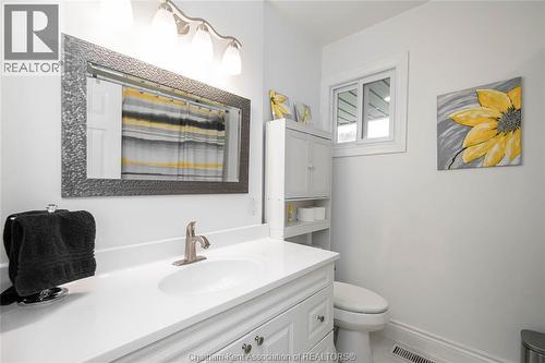 39 Chippewa Drive, Chatham, ON - Indoor Photo Showing Bathroom