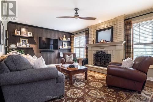 1729 Riverbend Court, Mississauga, ON - Indoor Photo Showing Living Room With Fireplace
