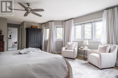 1729 Riverbend Court, Mississauga, ON - Indoor Photo Showing Bedroom
