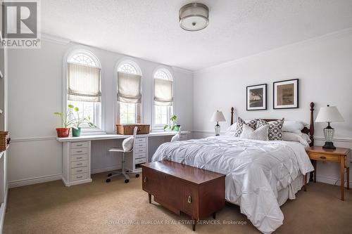 1729 Riverbend Court, Mississauga, ON - Indoor Photo Showing Bedroom