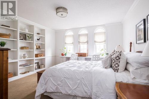 1729 Riverbend Court, Mississauga, ON - Indoor Photo Showing Bedroom