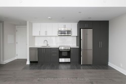 604-11 Walmer Road Toronto, ON M5R 2W9