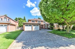 2216 Dunvegan Avenue  Oakville, ON L6J 6P7