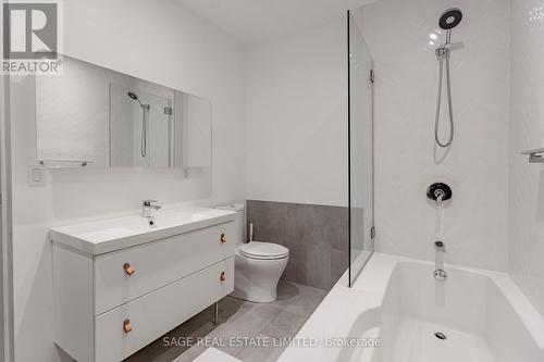 811 - 60 Bathurst Street, Toronto, ON - Indoor Photo Showing Bathroom