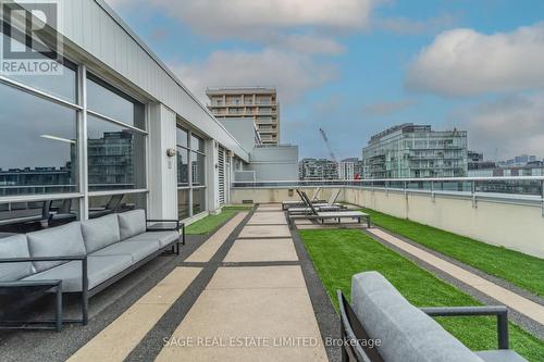 811 - 60 Bathurst Street, Toronto, ON - Outdoor