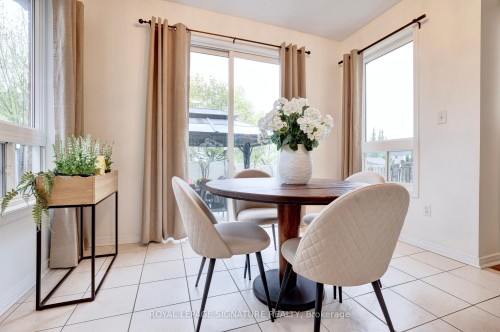 798 Spinning Wheel Crescent, Mississauga, ON - Indoor Photo Showing Dining Room