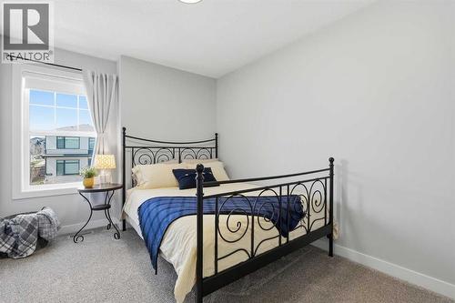 120 Treeline Manor Sw, Calgary, AB 