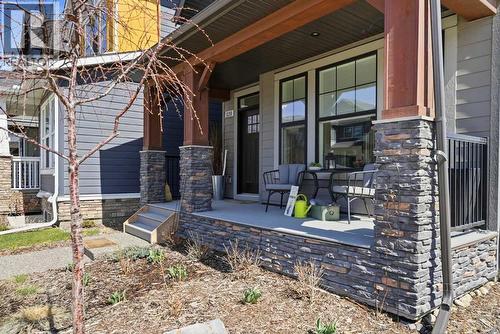120 Treeline Manor Sw, Calgary, AB 
