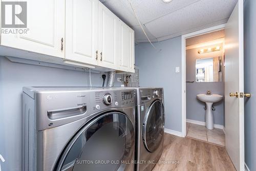 1603 Dewberry Crescent, Mississauga, ON - Indoor Photo Showing Laundry Room