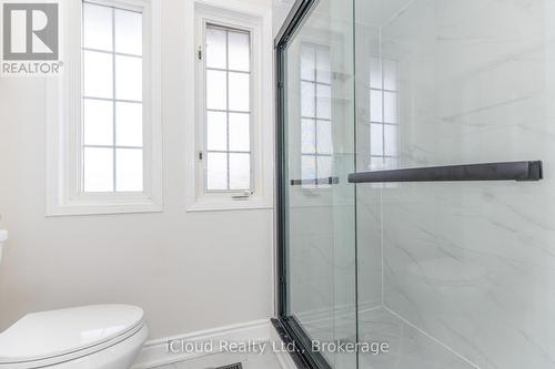 3842 Ridgepoint Way, Mississauga, ON - Indoor Photo Showing Bathroom