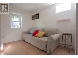 Downstairs Bedroom (Main house) - 