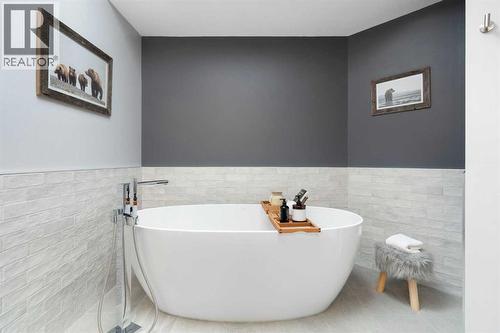 primary spa ensuite - 71 Chaparral Grove Se, Calgary, AB 