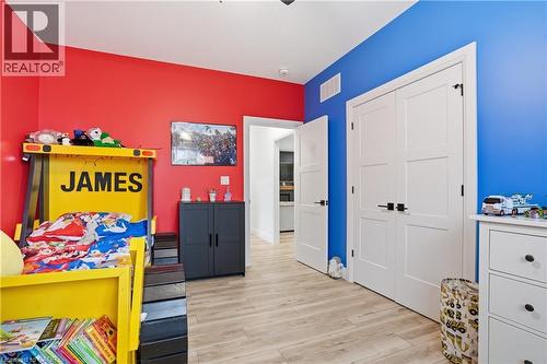 104 Neva Road, Ridgeway, ON - Indoor Photo Showing Bedroom