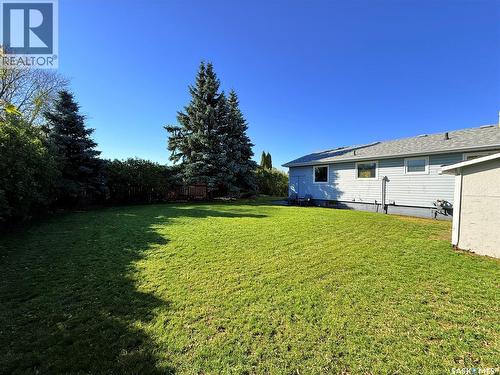 805 Stanley Street, Esterhazy, SK - Outdoor