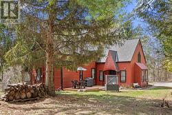 105 PURDONS BAY ROAD Lanark Highlands, ON K0G 1M0