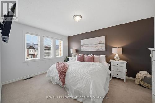 599 Foxlight Circle, Ottawa, ON - Indoor Photo Showing Bedroom
