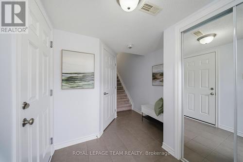 599 Foxlight Circle, Ottawa, ON - Indoor Photo Showing Other Room