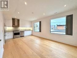 155 DOVERCOURT #4 AVENUE Toronto, ON M6J 3C6