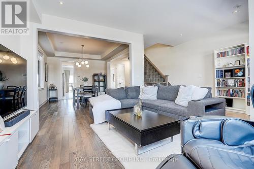 10943 VICTORIA SQUARE BOULEVARD  Markham, ON L6C 0Z3