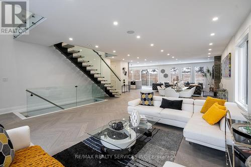 3 Bonnyview Drive, Toronto, ON - Indoor Photo Showing Living Room