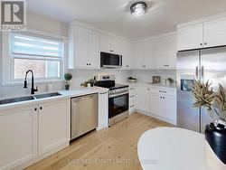 8 LOMBARDY CRESCENT Toronto, ON M1K 4N8