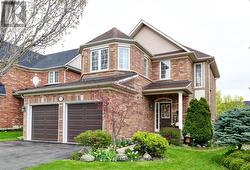 798 SPINNING WHEEL CRESCENT  Mississauga, ON L5W 1W4