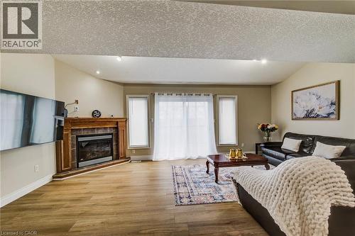 330 Dearborn Boulevard Unit# 7, Waterloo, ON - Indoor Photo Showing Living Room With Fireplace