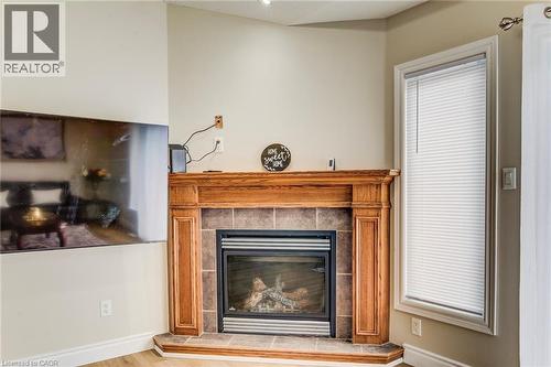 330 Dearborn Boulevard Unit# 7, Waterloo, ON - Indoor Photo Showing Living Room With Fireplace
