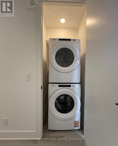 122 Everett Common, St. Catharines, ON - Indoor Photo Showing Laundry Room