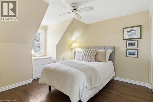 125 Covington Crescent, Kitchener, ON - Indoor Photo Showing Bedroom
